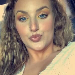 Meet your Posher, Devin